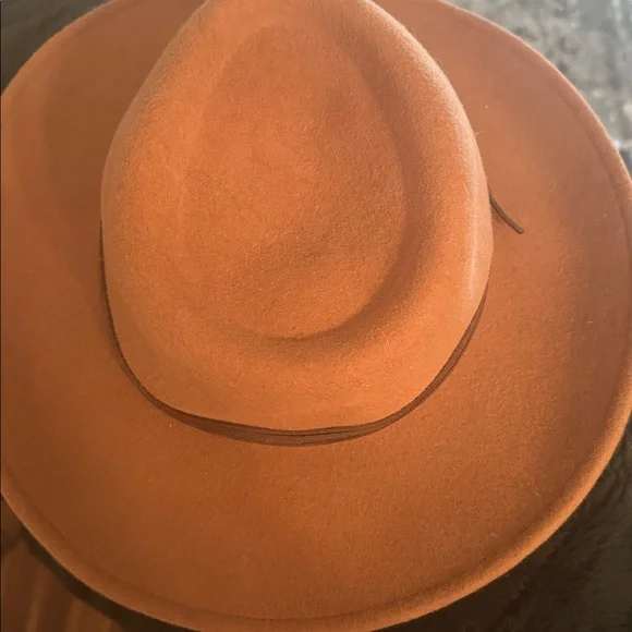 Talbots Tan Wool Hat with Brown Band. Like new. Never Worn.